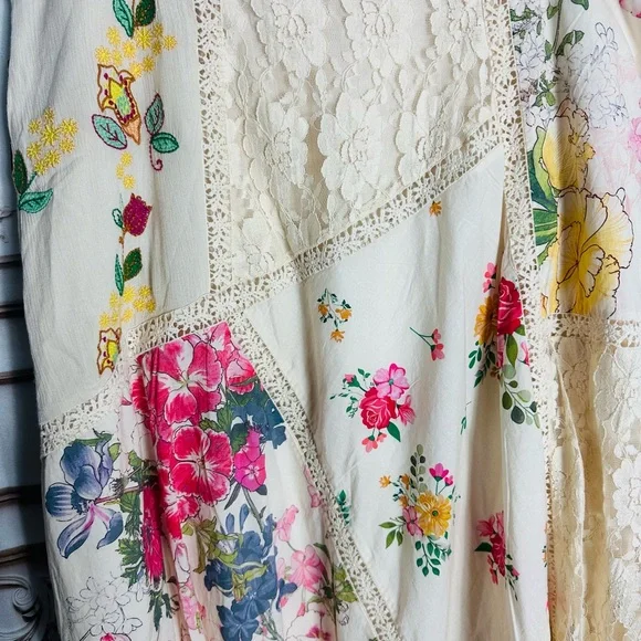 Reba Cream Floral Maxi Skirt - Picture 5 of 12